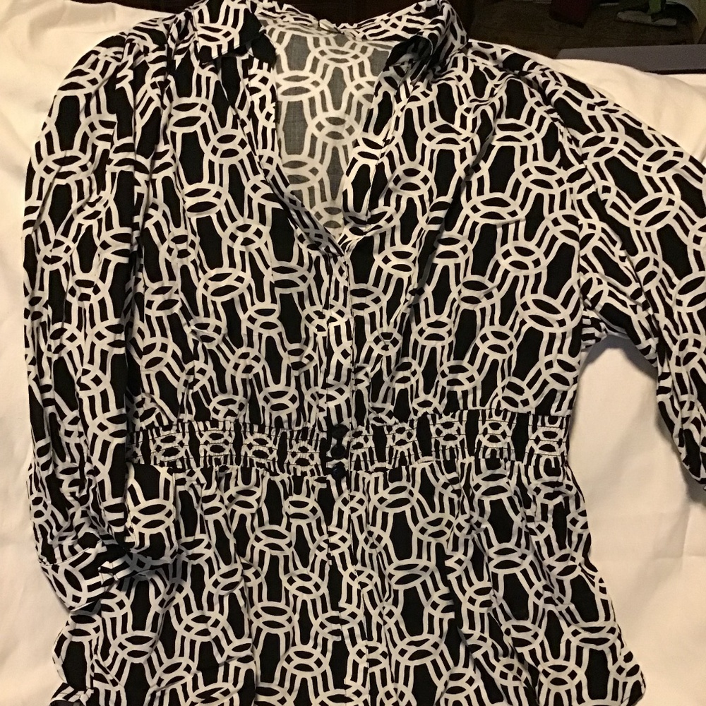 Black White Collared 3/4 Sleeve Women’s Blouse   Cato’s 22/24 Womem’s Plus